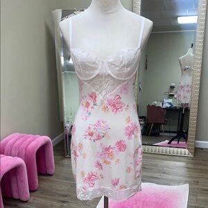 DREAMY VS SLIP DRESS